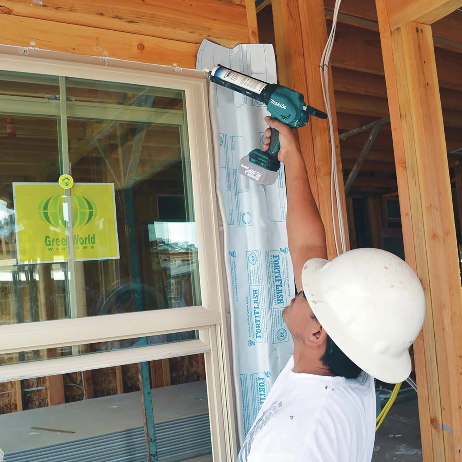 Makita XGC01Z 18V LXT Cordless Lithium-Ion 10 oz. Caulk and Adhesive Gun (Tool Only) 8 Makita XGC01Z 18V LXT Cordless Lithium-Ion 10 oz. Caulk and Adhesive Gun (Tool Only) - Image 8