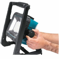 Makita DML805 18V LXT Cordless/Corded LED Flood Light (Tool Only) -Deals Makita Tools Store prod 26703303512