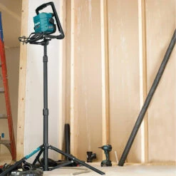 Makita DML805 18V LXT Cordless/Corded LED Flood Light (Tool Only) -Deals Makita Tools Store prod 26703303612